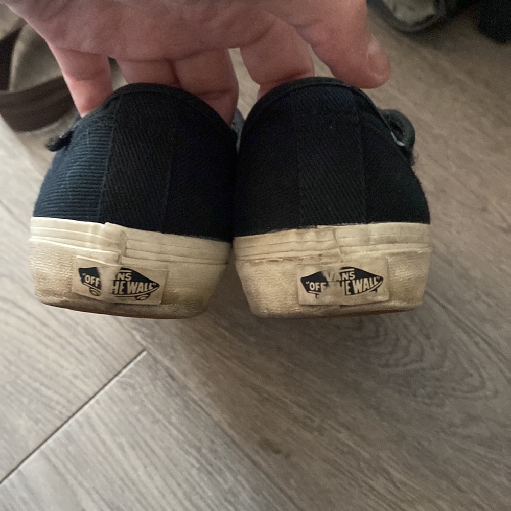 Vans Velcro shoes black size 7.5 - Picture 3 of 5